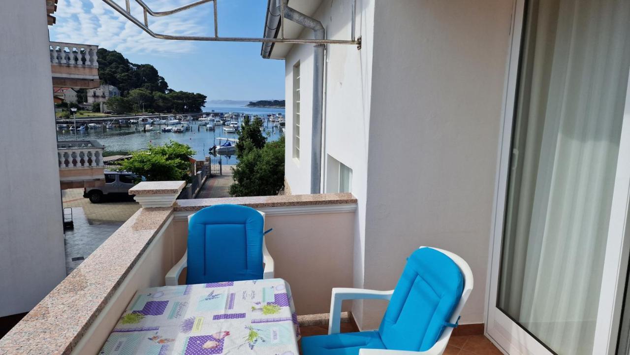 Apartamento Haus Anica Rab Town Exterior foto