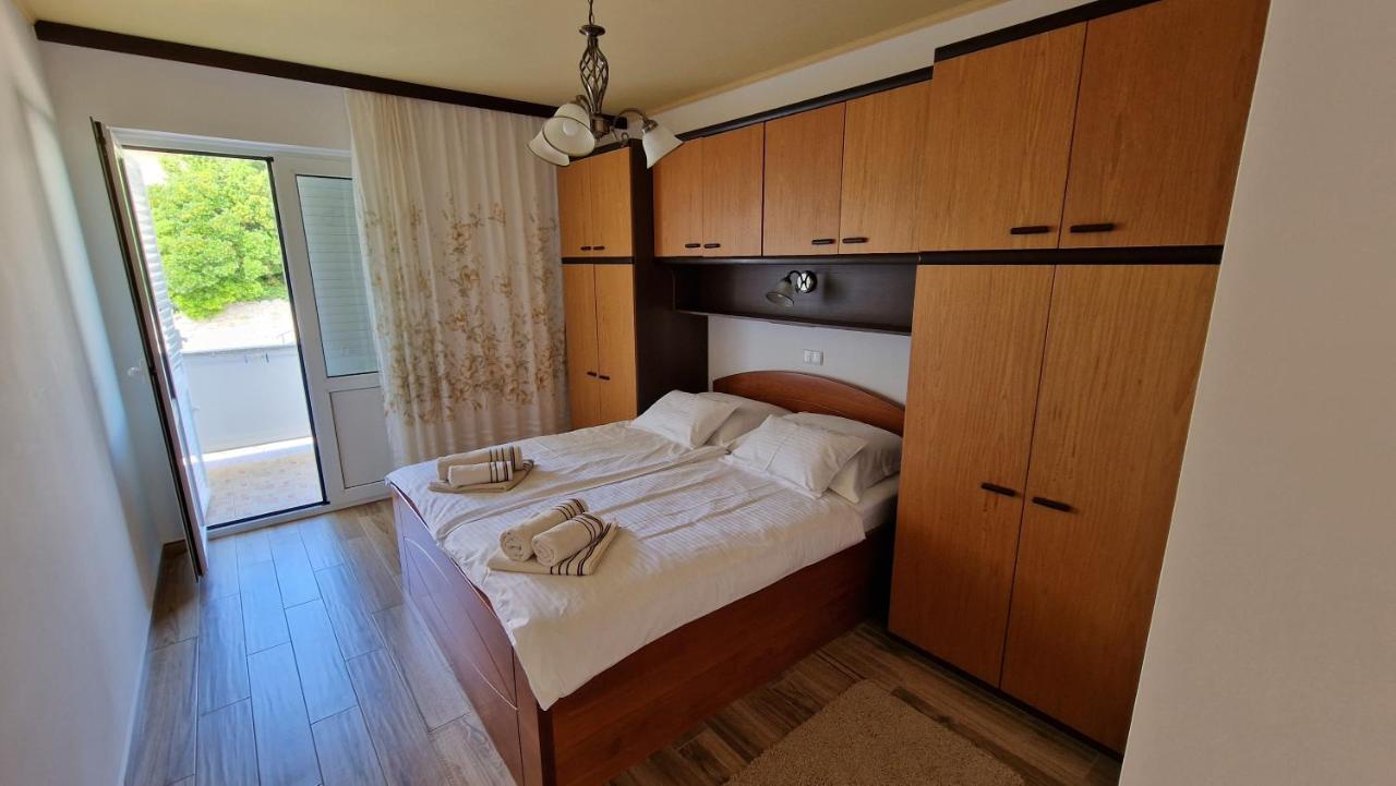 Apartamento Haus Anica Rab Town Exterior foto